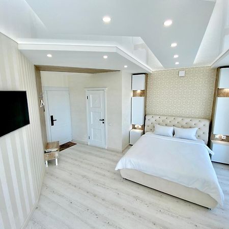 Кращі Панорамні Квартири Skyhouse В Центрі Вінниці Безключовий Доступ! Vinnytsia Exteriör bild