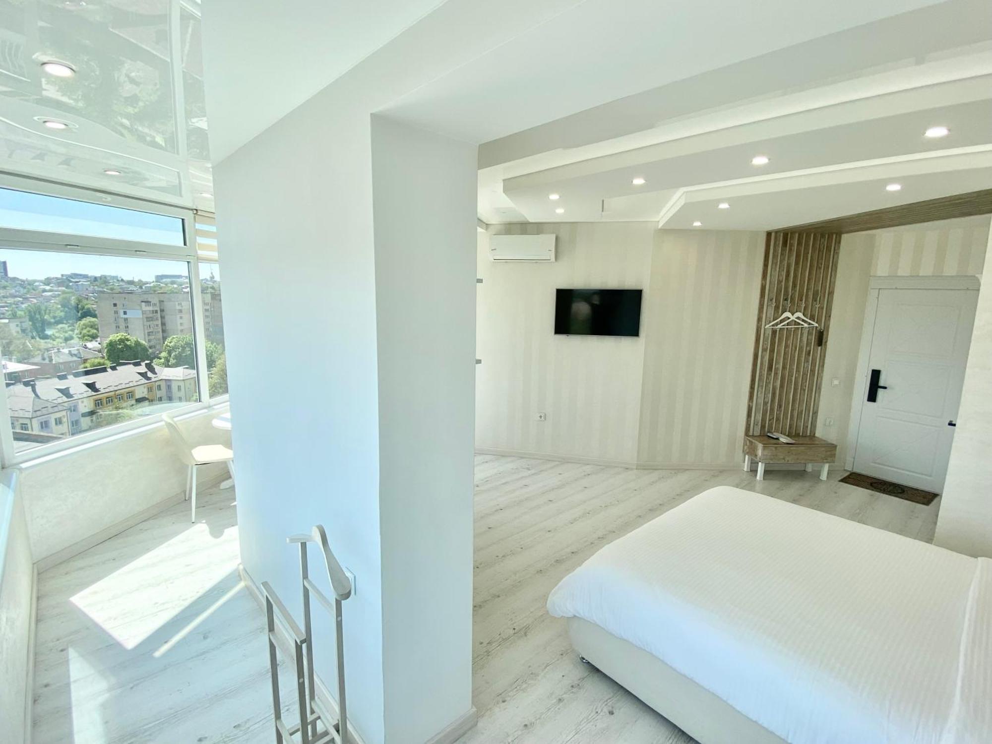 Кращі Панорамні Квартири Skyhouse В Центрі Вінниці Безключовий Доступ! Vinnytsia Exteriör bild